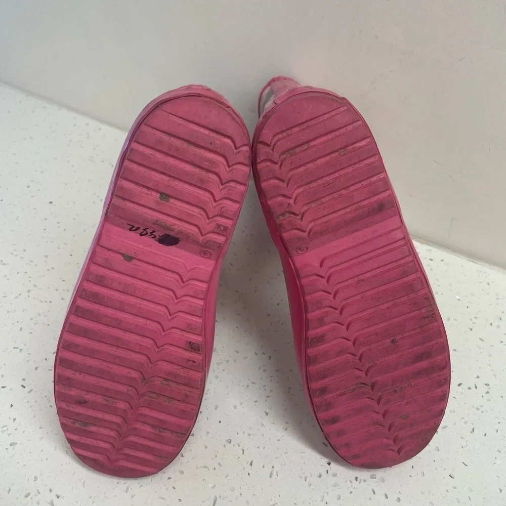 Hunter x Target floral pink rubber rain boots 4Y/ women’s 5.5